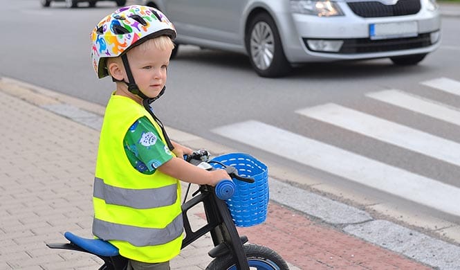 Warnweste für Kinder im Straßenverkehr Warnweste für Kinder im Straßenverkehr