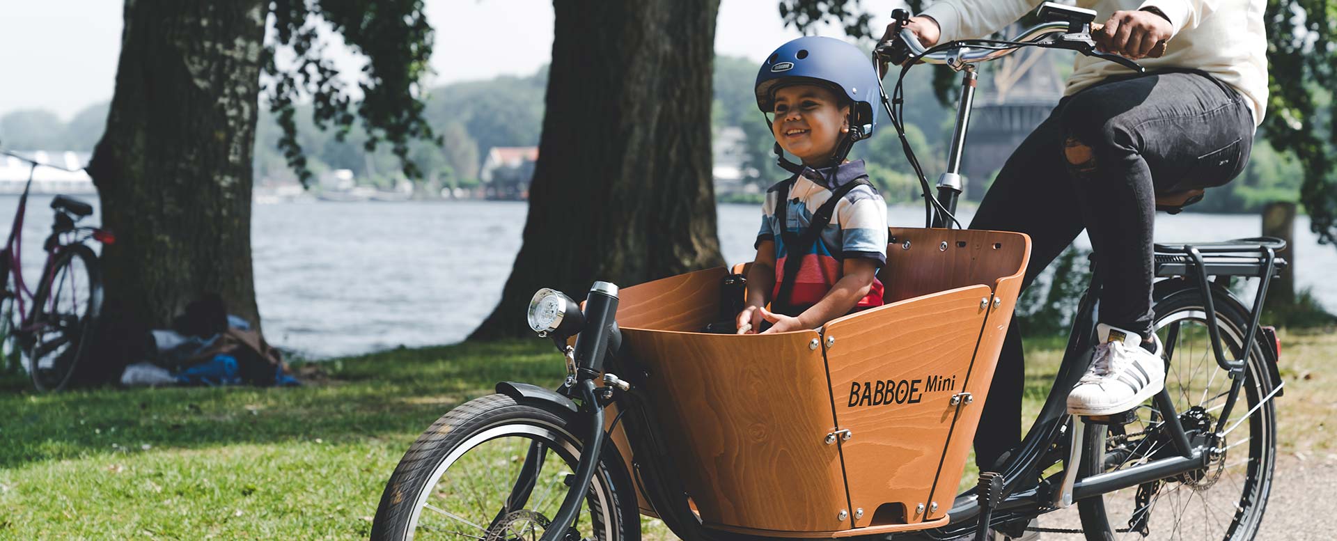Kind im Lastenrad Kind im Lastenrad